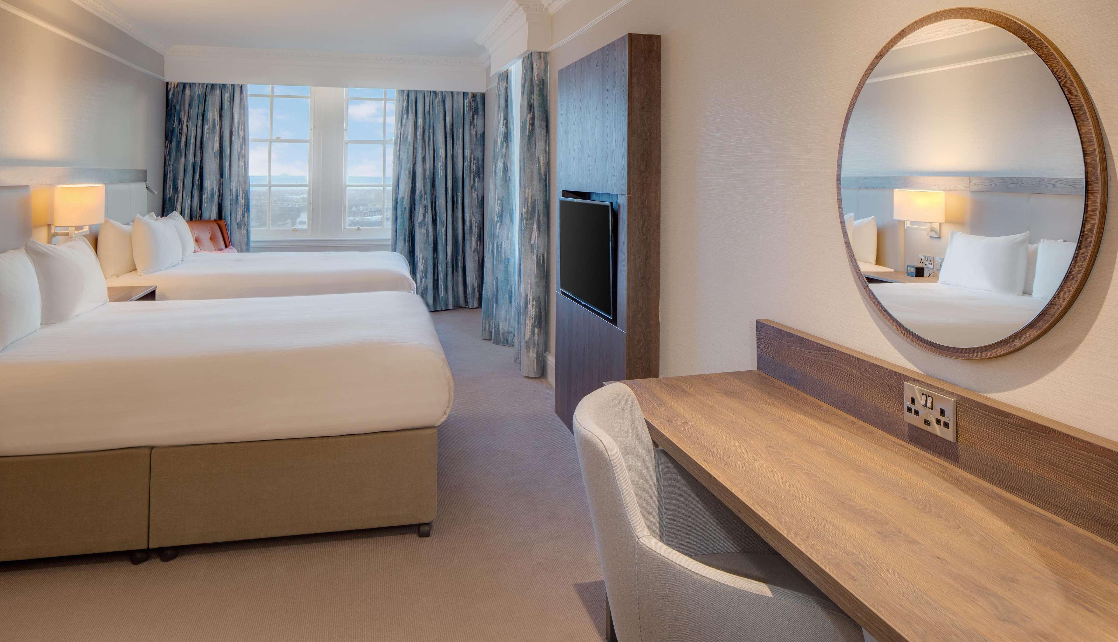 Hilton Edinburgh Carlton Hotel Exterior photo