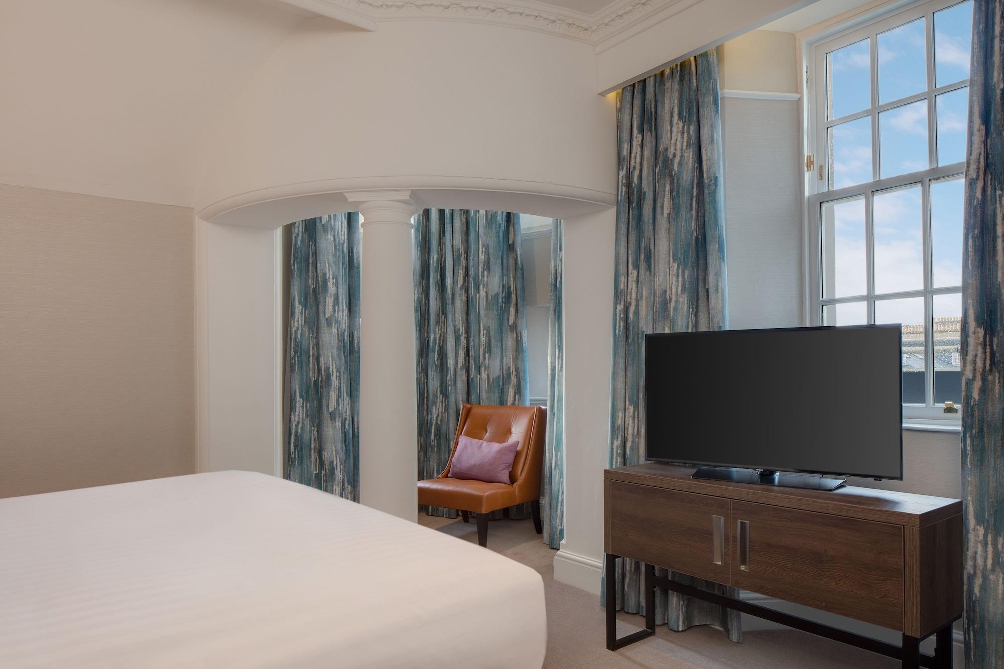 Hilton Edinburgh Carlton Hotel Exterior photo