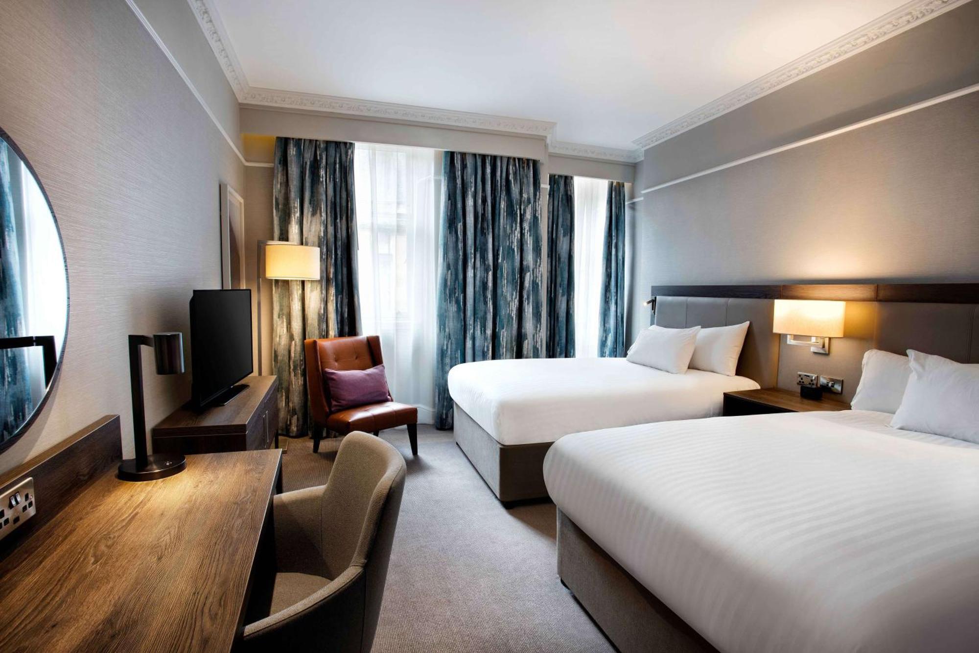 Hilton Edinburgh Carlton Hotel Exterior photo