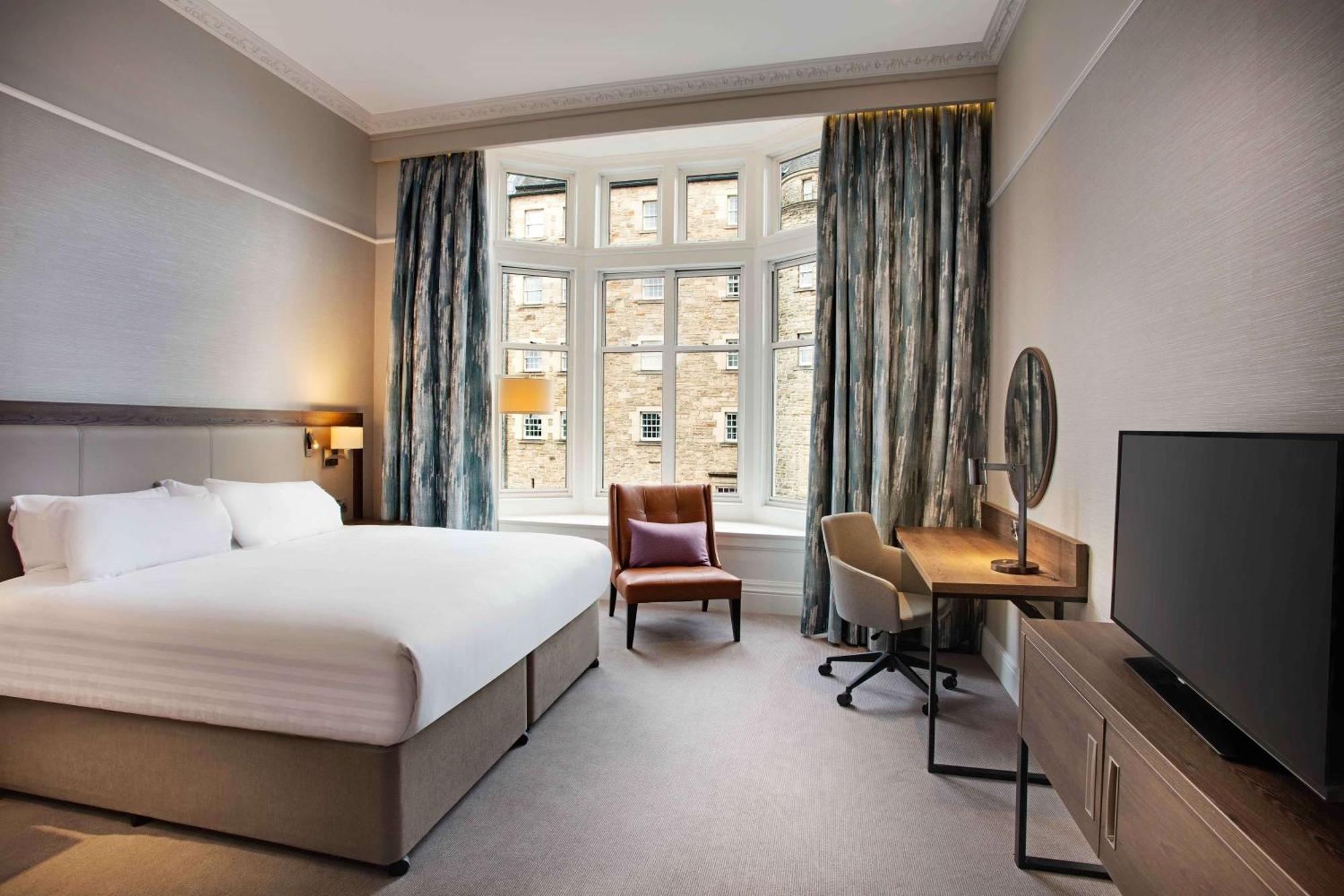 Hilton Edinburgh Carlton Hotel Exterior photo